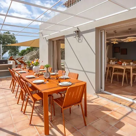 Mimosa, Climatisee Avec Piscine Et Vue Pour 10 Personnes A ラ・ロンド・レ・モール