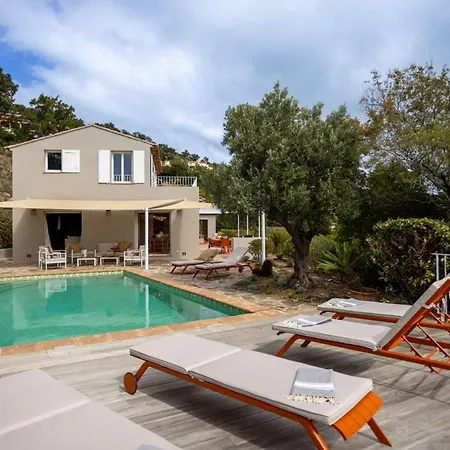 Mimosa, Climatisee Avec Piscine Et Vue Pour 10 Personnes A ヴィラ ラ・ロンド・レ・モール