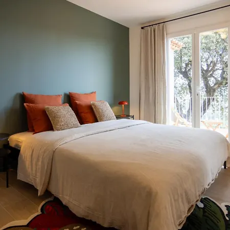 Mimosa, Climatisee Avec Piscine Et Vue Pour 10 Personnes A